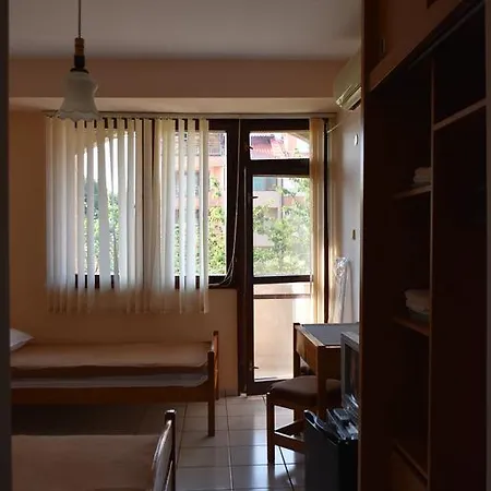 Двете Брези 1 Pensjonat Burgas